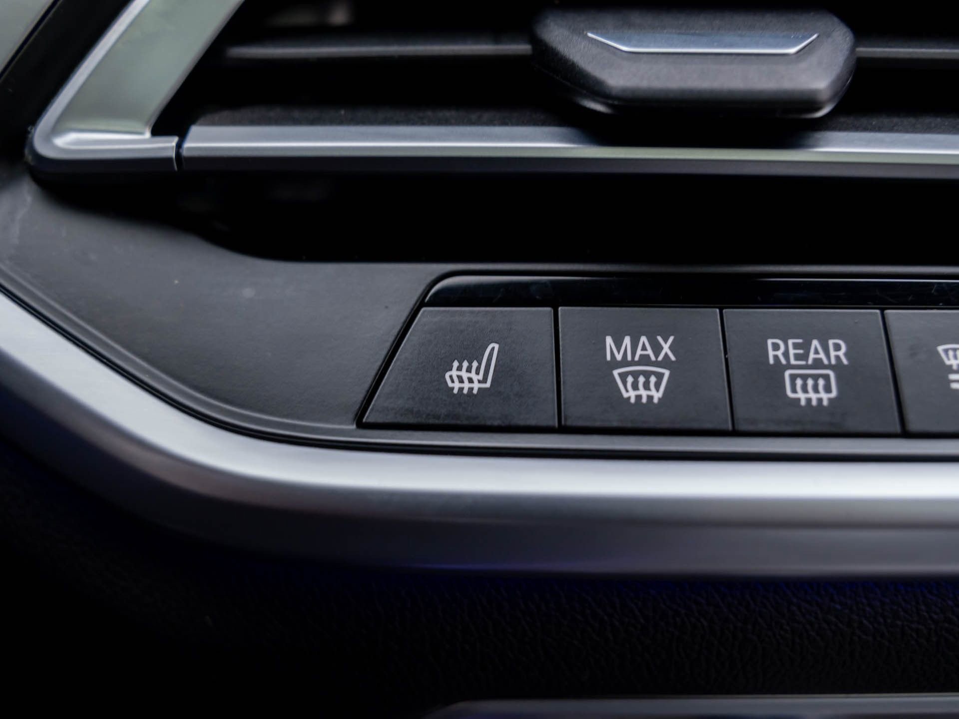 Used 2021 BMW X5 xDrive40i w/ Premium Package image 23