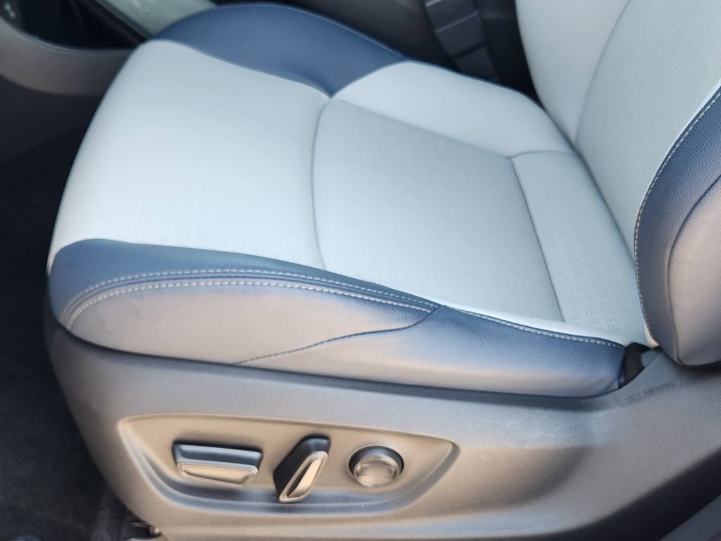 Used 2025 Subaru Solterra AWD/4WD image 24