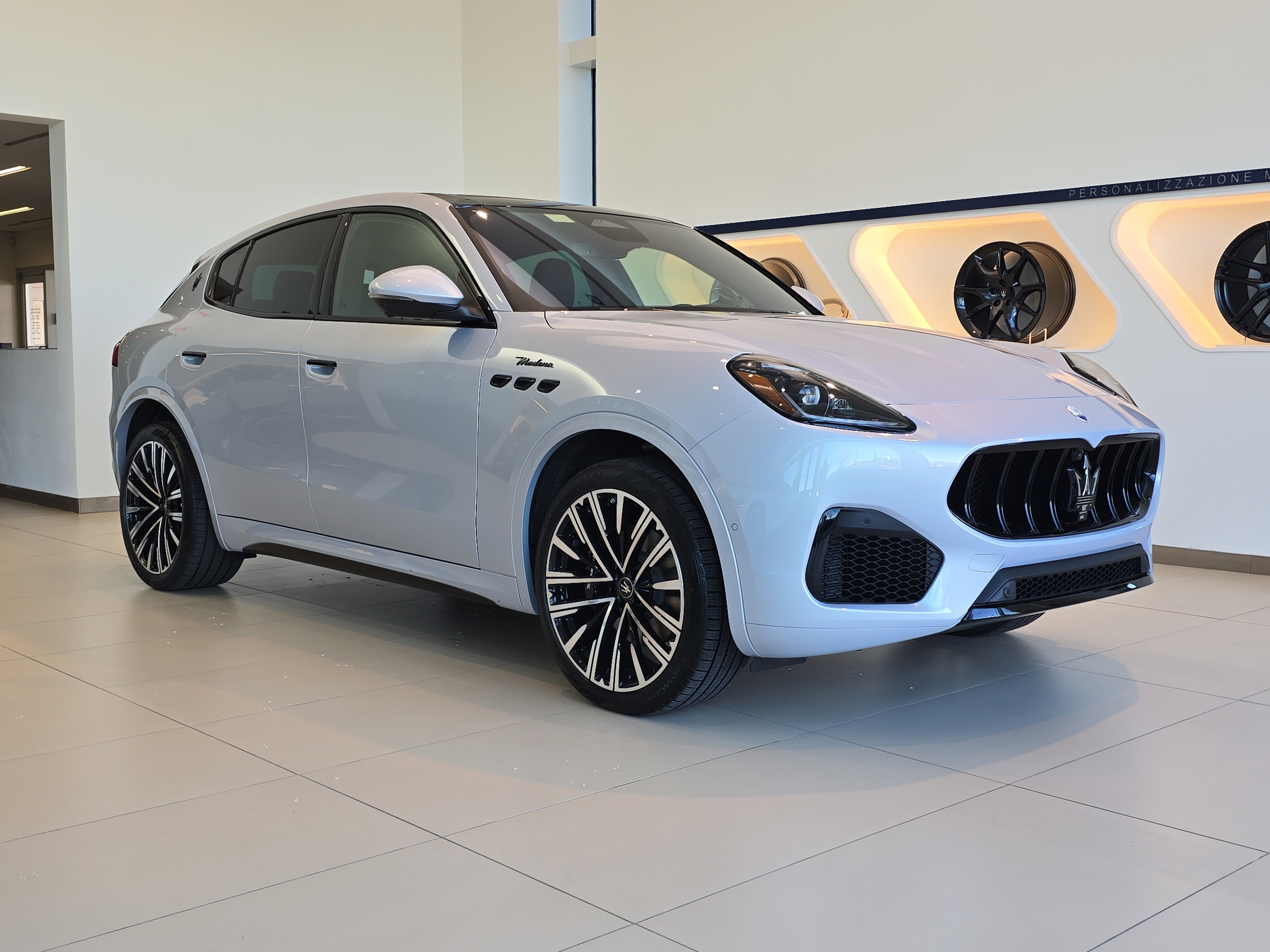 New 2025 Maserati Grecale Modena image 2