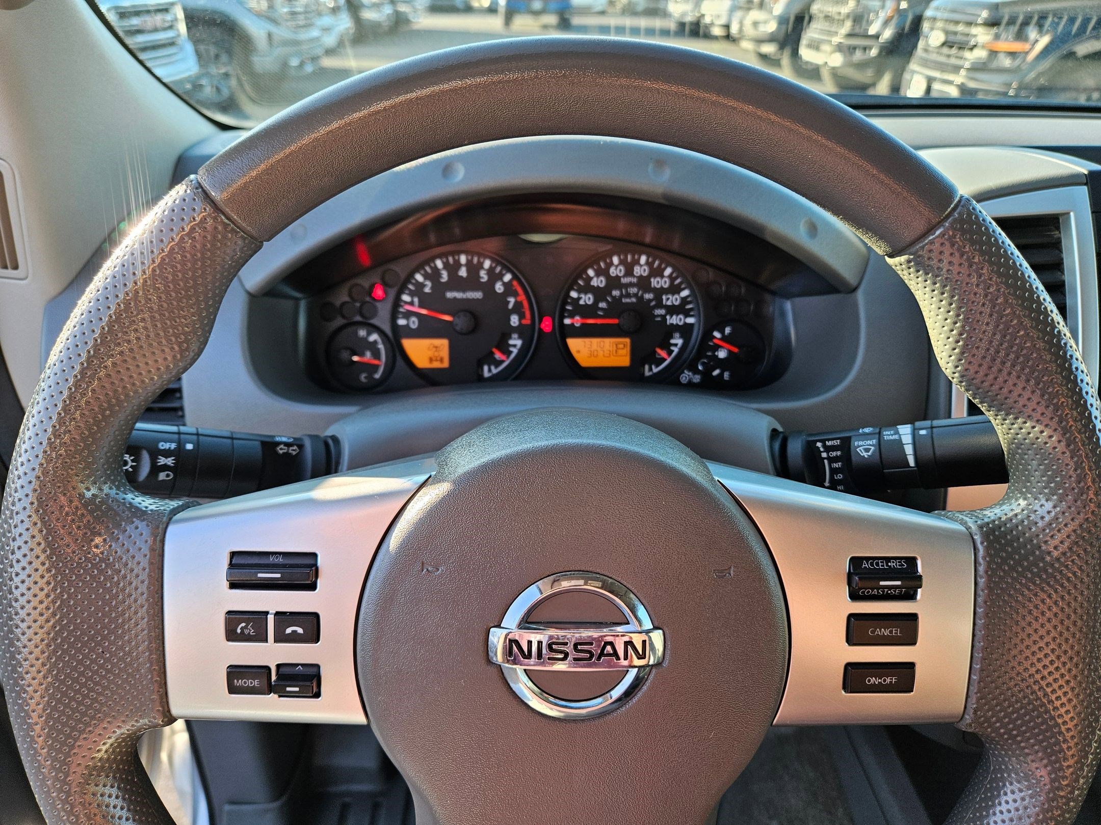 Used 2015 Nissan Frontier SV AWD/4WD image 22