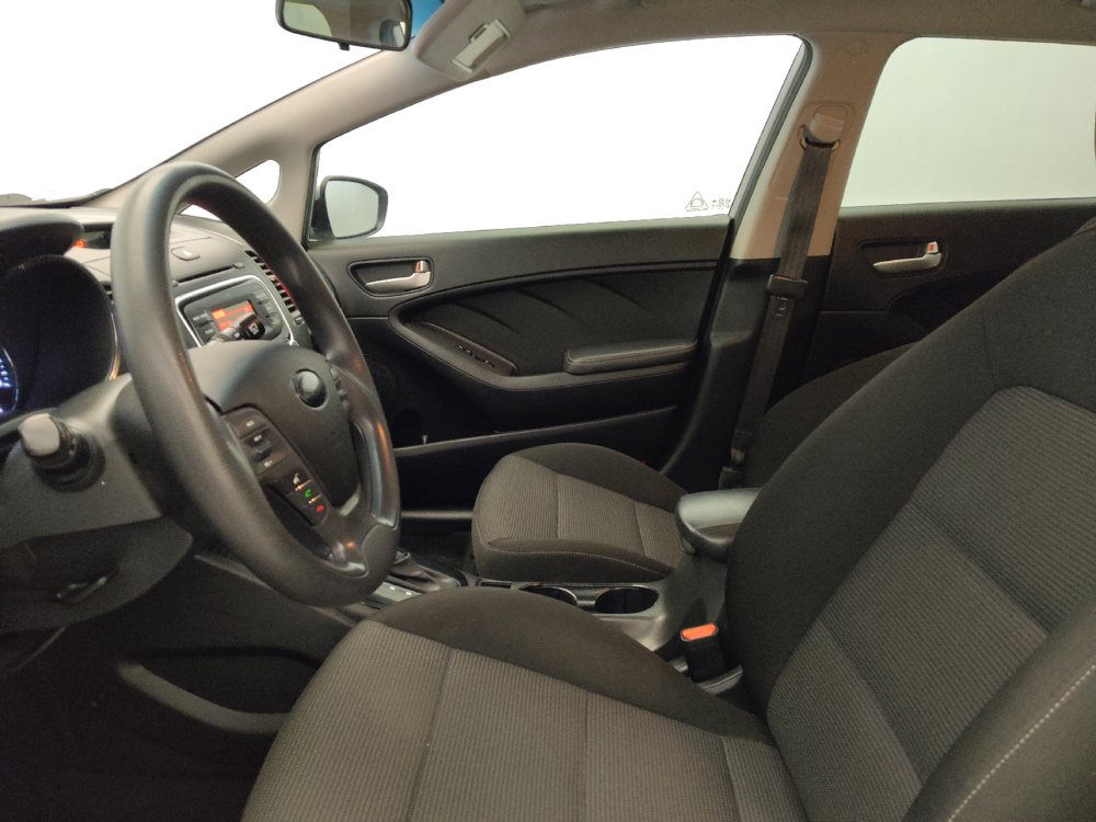 Used 2017 Kia Forte LX FWD image 17
