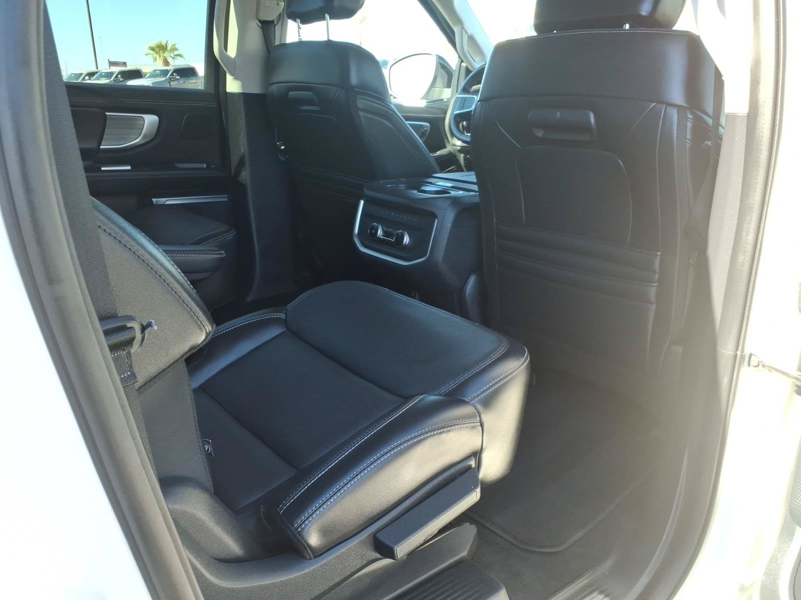 Certified 2025 Ford Expedition Max Platinum AWD/4WD image 12