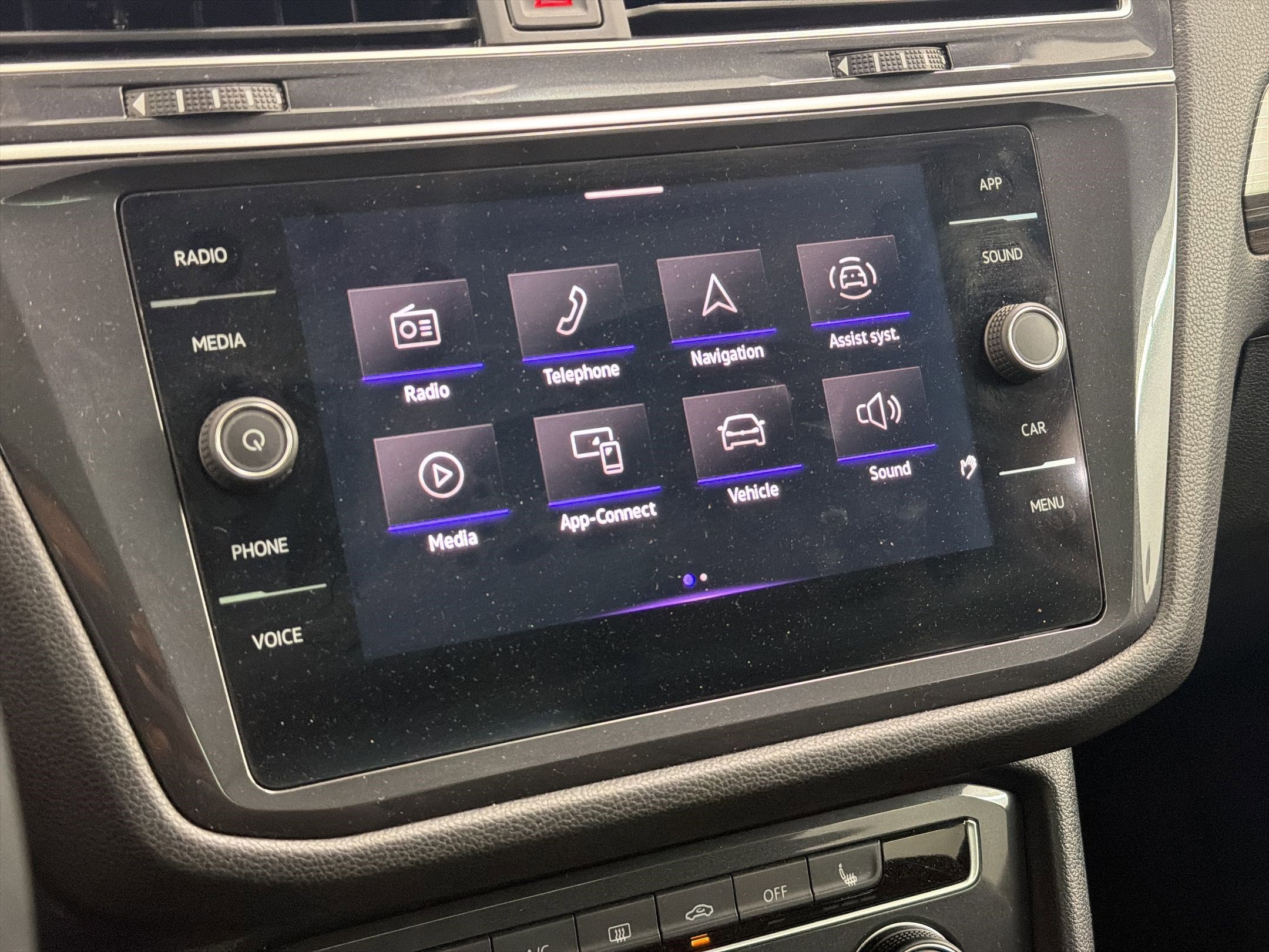 Used 2024 Volkswagen Tiguan Wolfsburg Edition image 20