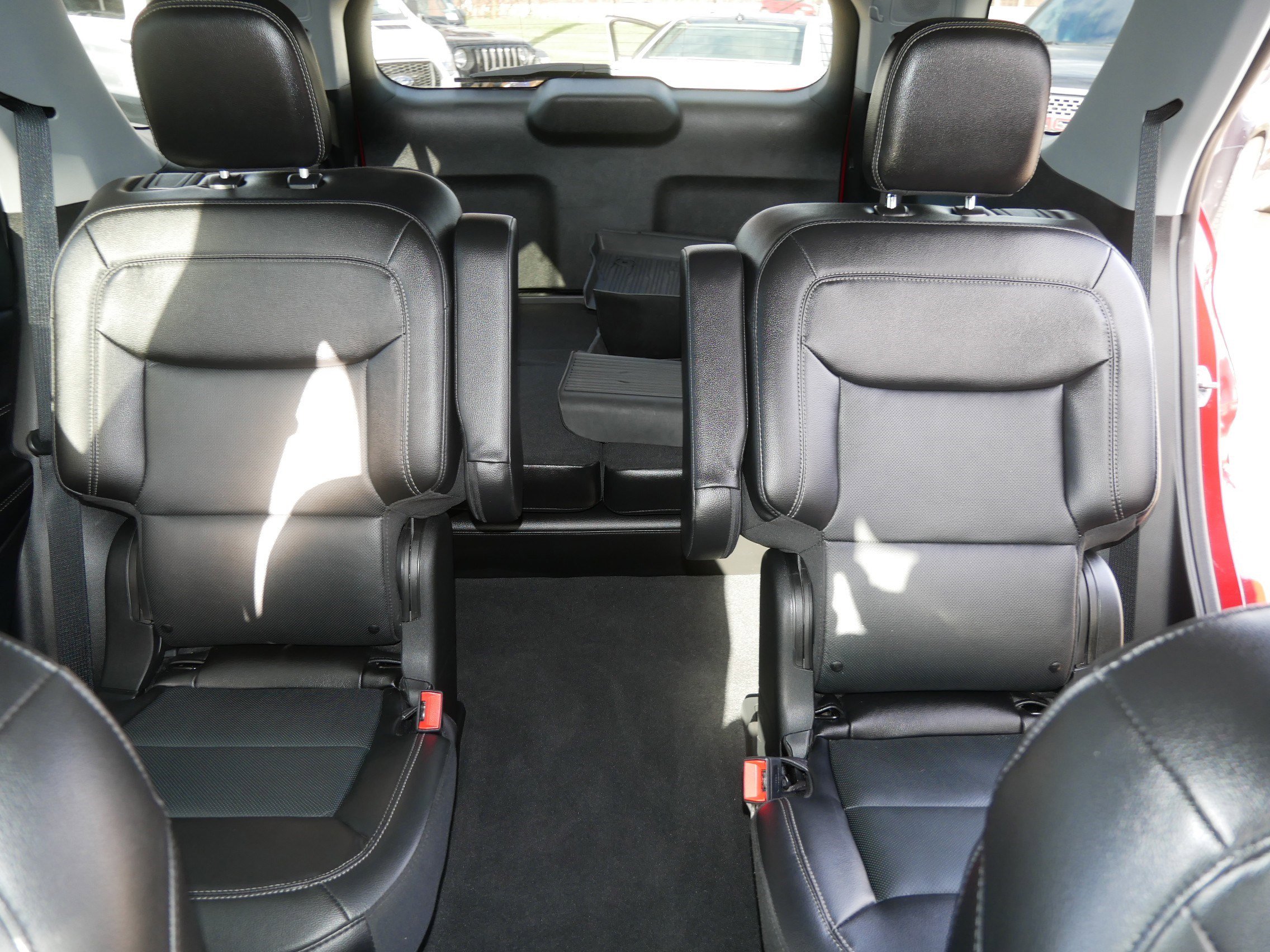 Certified 2022 Ford Explorer Limited w/ Equipment Group 301A image 13