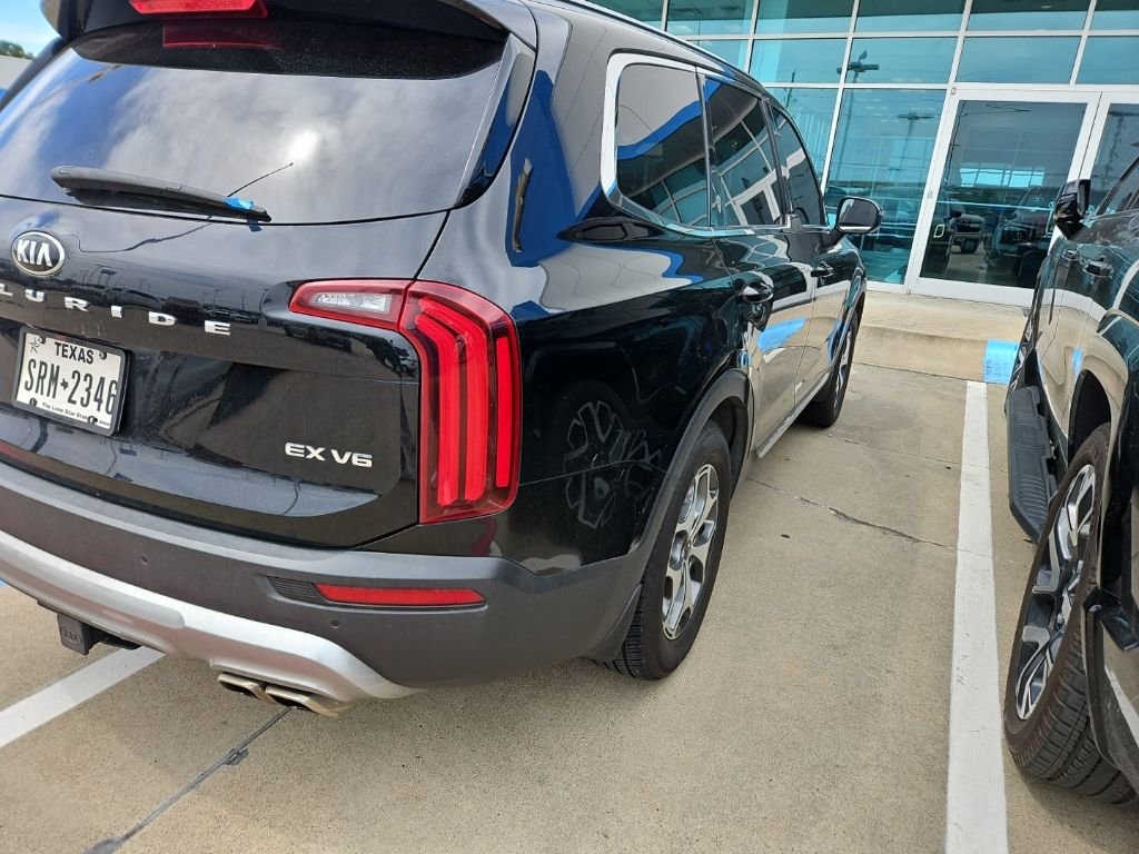 Used 2020 Kia Telluride EX w/ Towing Package FWD image 7