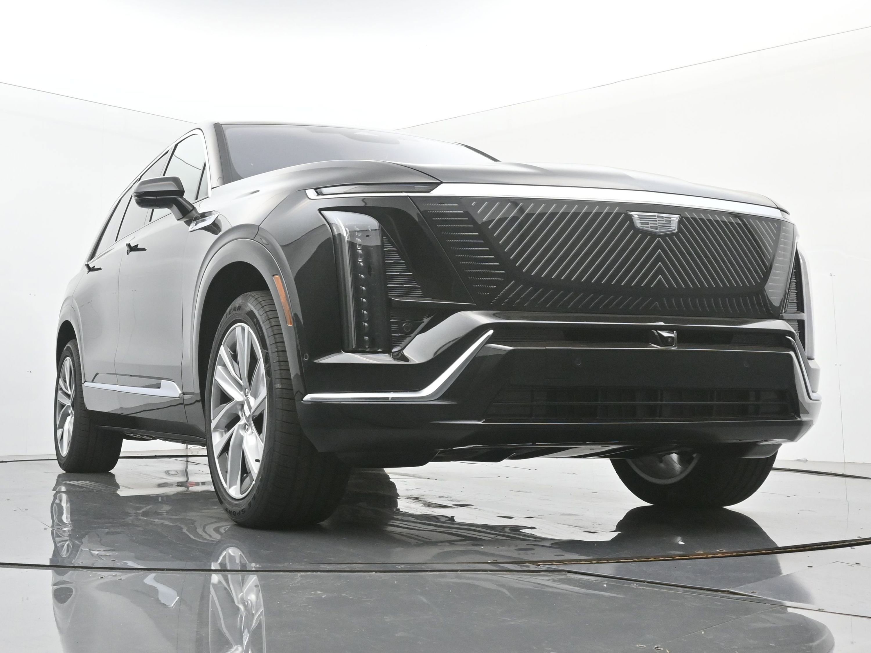 New 2026 Cadillac Vistiq Luxury w/ LPO, Floor Liner Package image 22