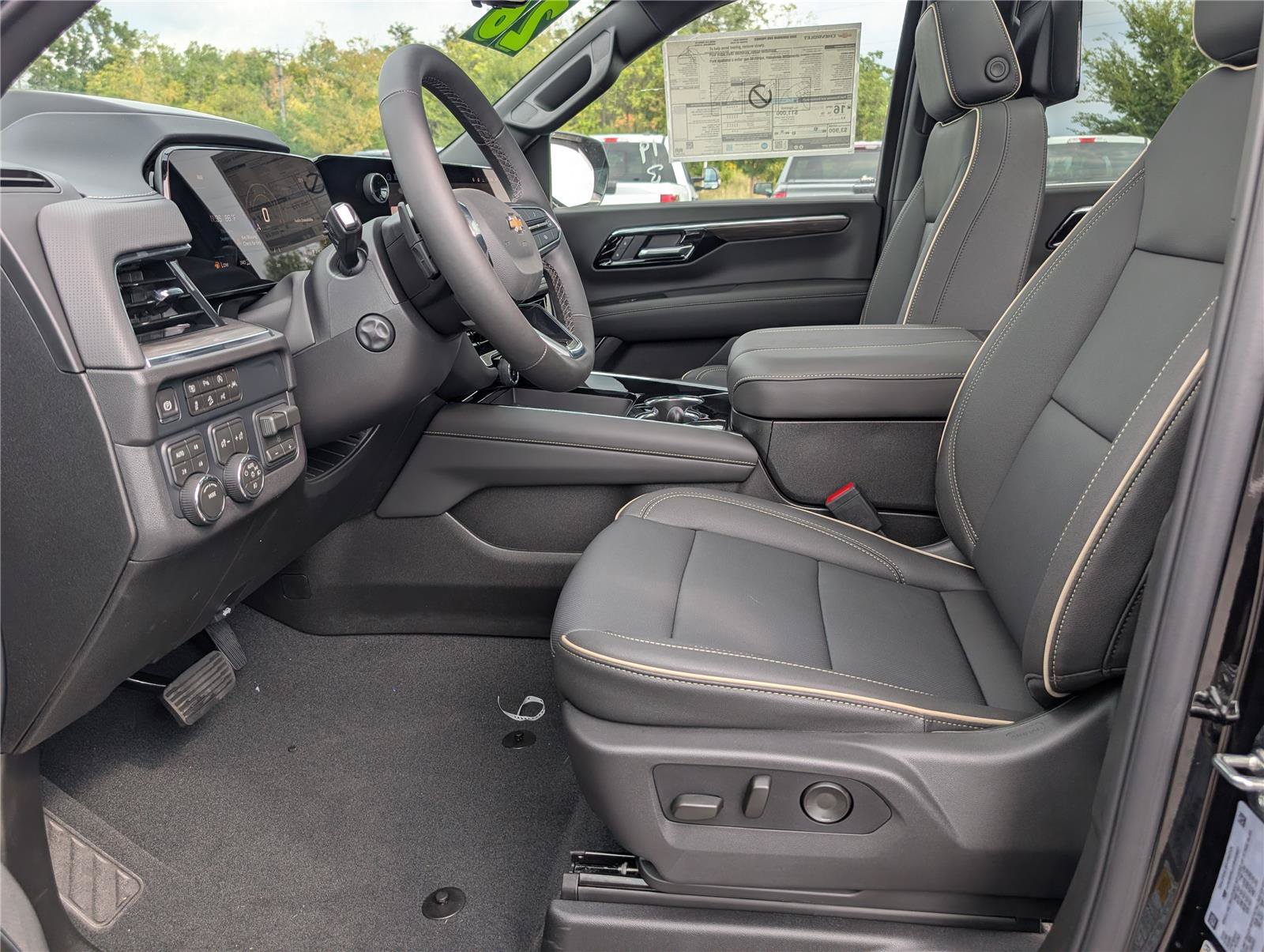New 2026 Chevrolet Suburban Premier AWD/4WD image 16