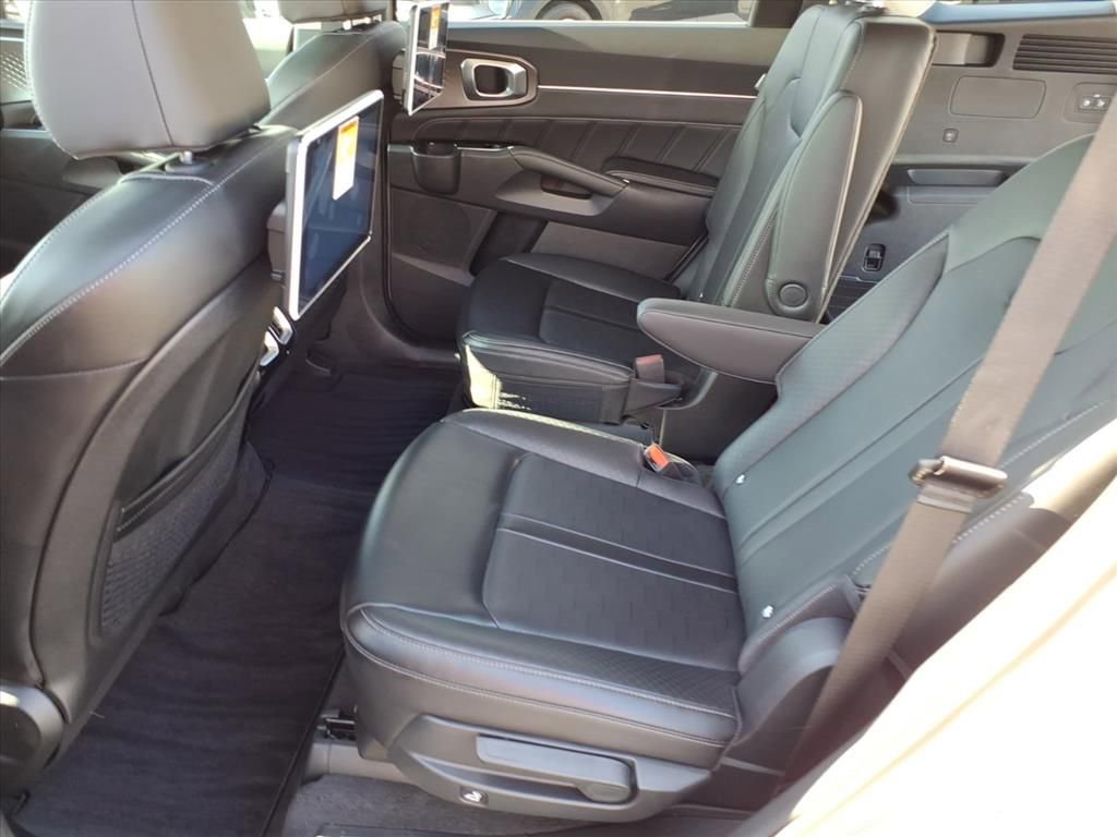 New 2025 Kia Sorento SX image 12