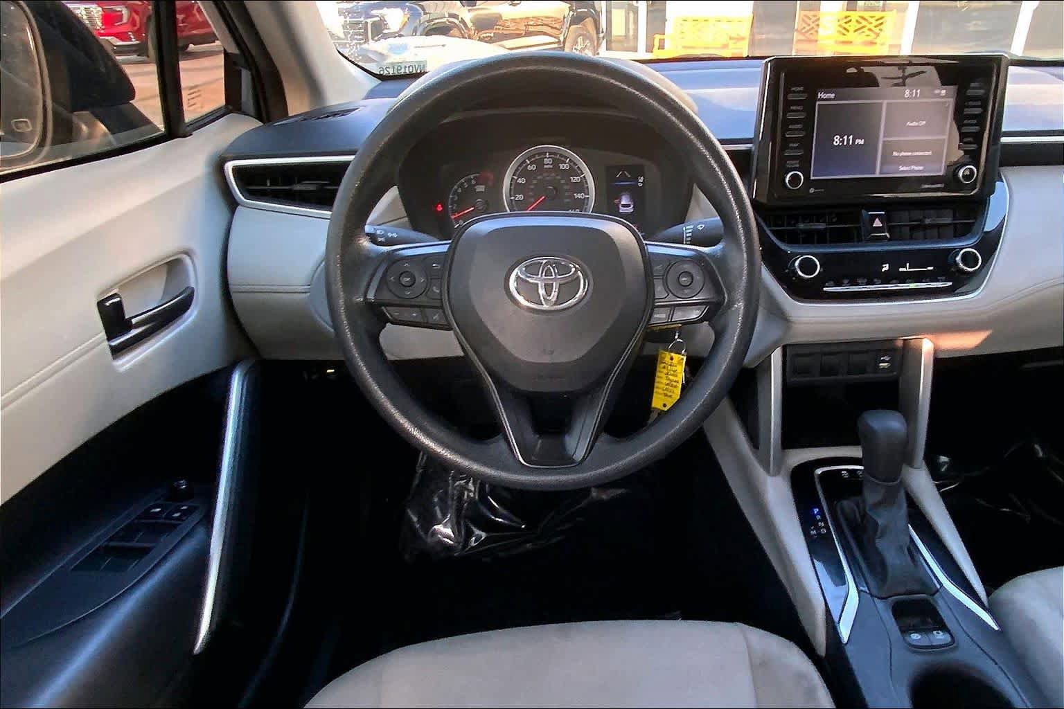 Used 2022 Toyota Corolla Cross L FWD image 6