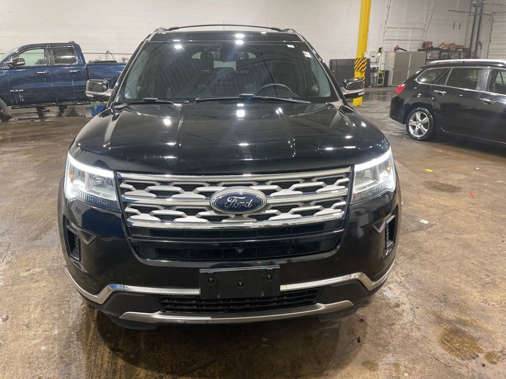 Used 2018 Ford Explorer Limited w/ Equipment Group 301A image 2