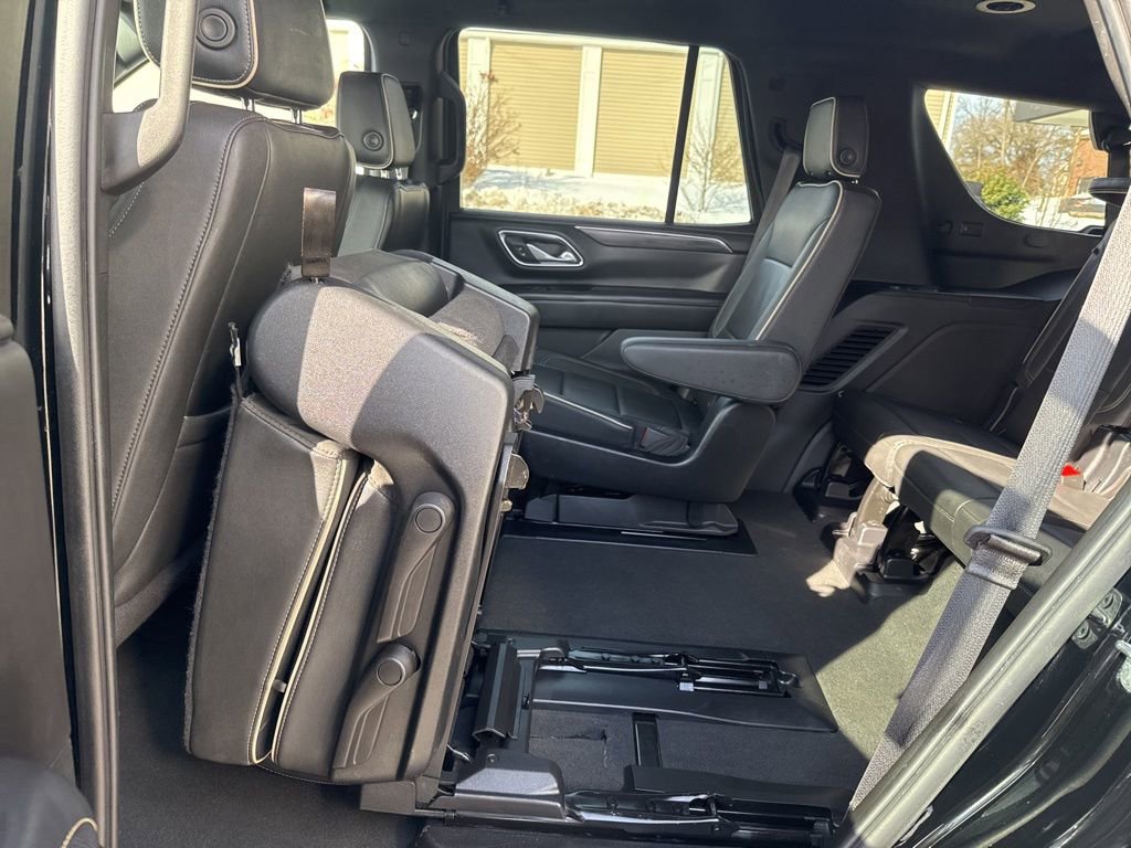 Used 2024 GMC Yukon SLT image 39