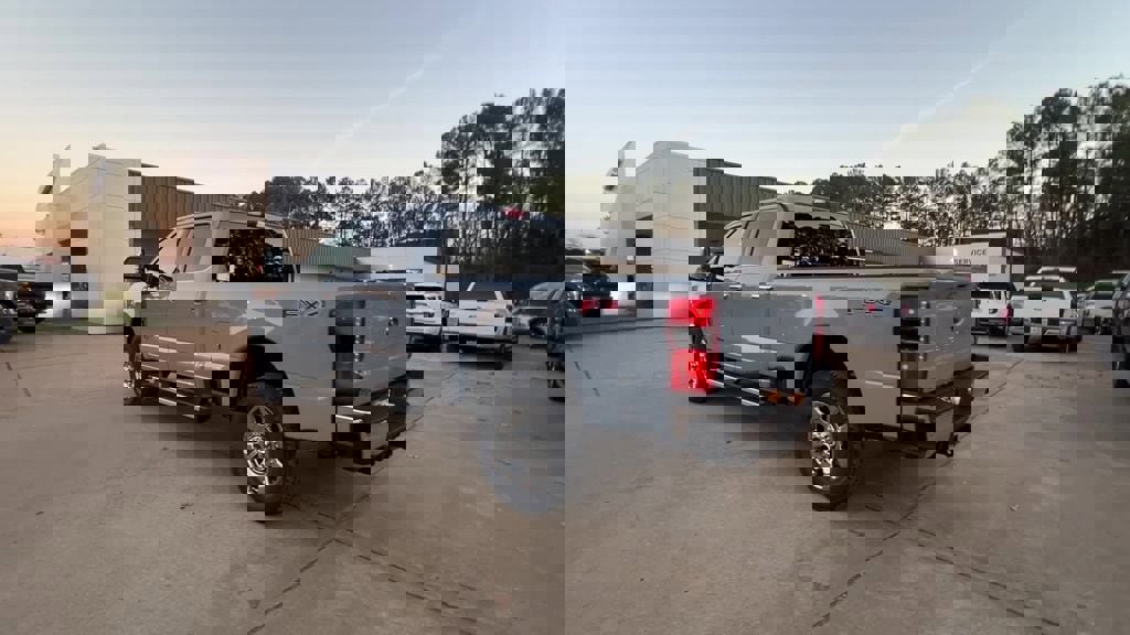 New 2026 Ford F250 Lariat w/ Lariat Premium Package image 4