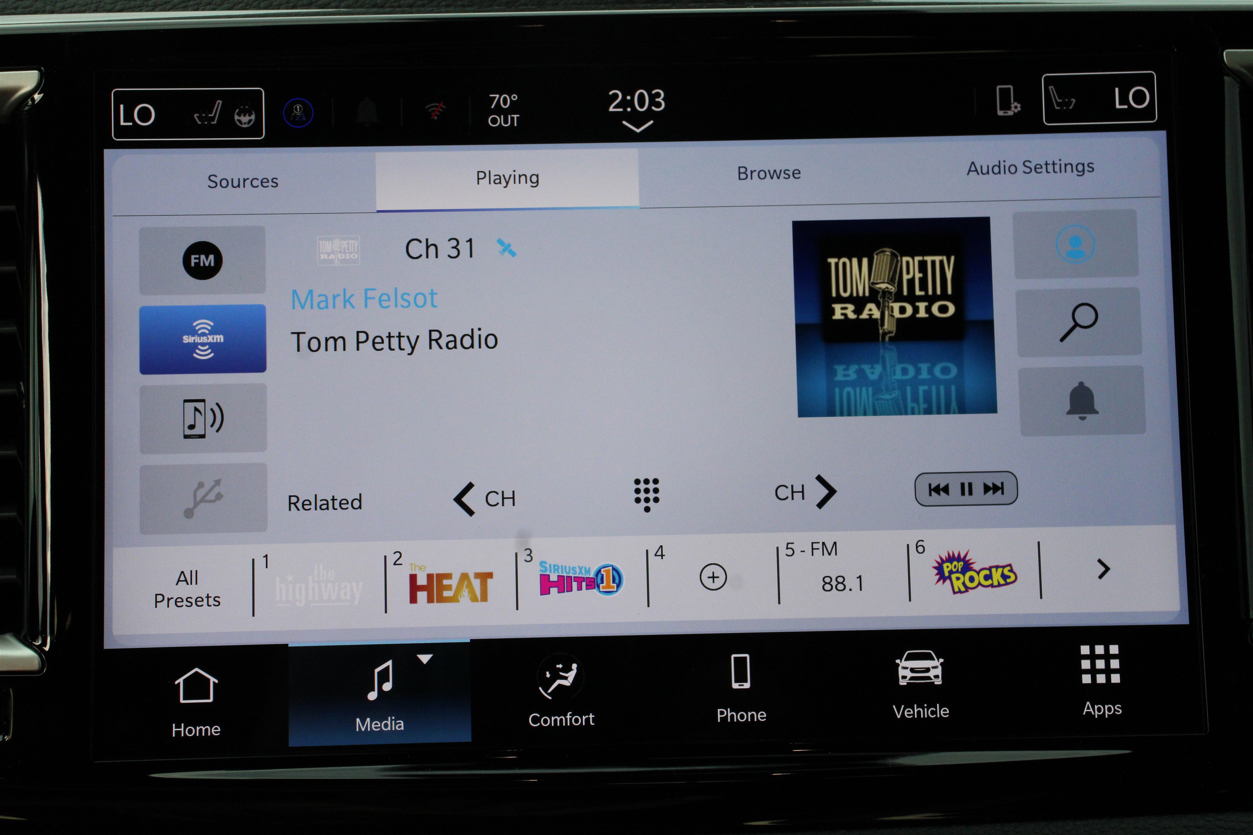 New 2026 Chrysler Pacifica Select image 16