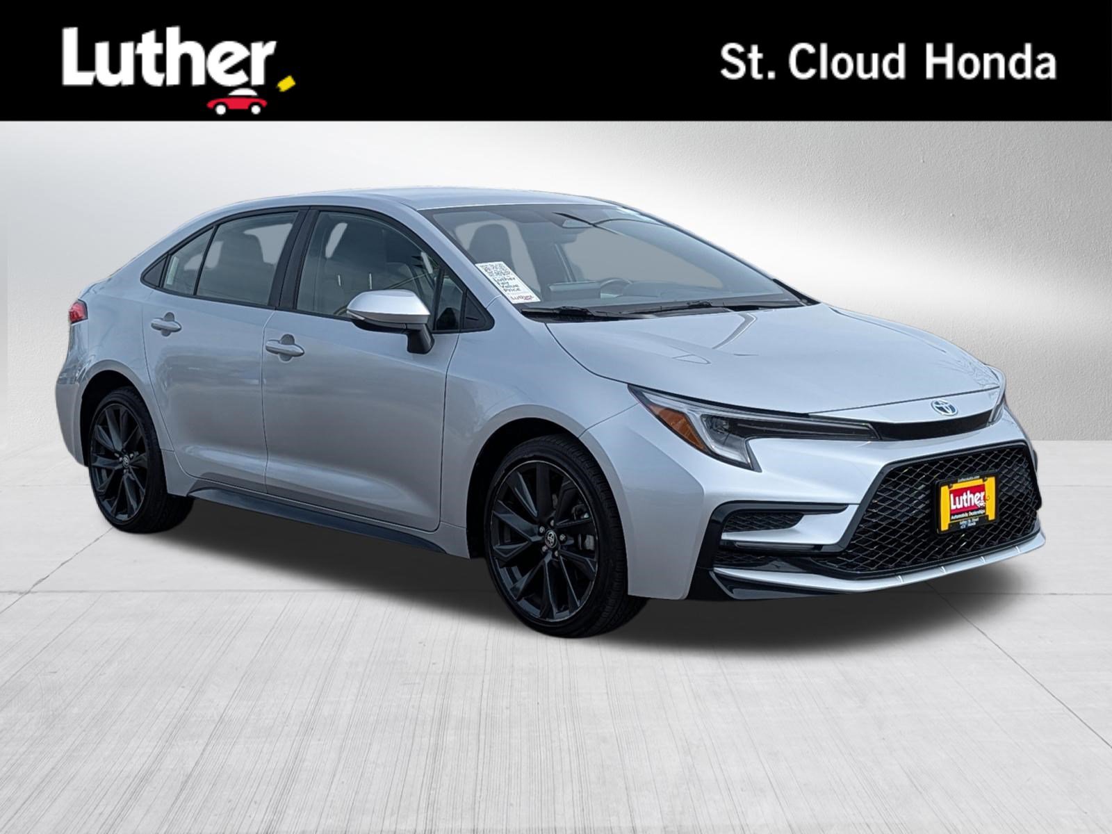 Used 2024 Toyota Corolla SE image 1