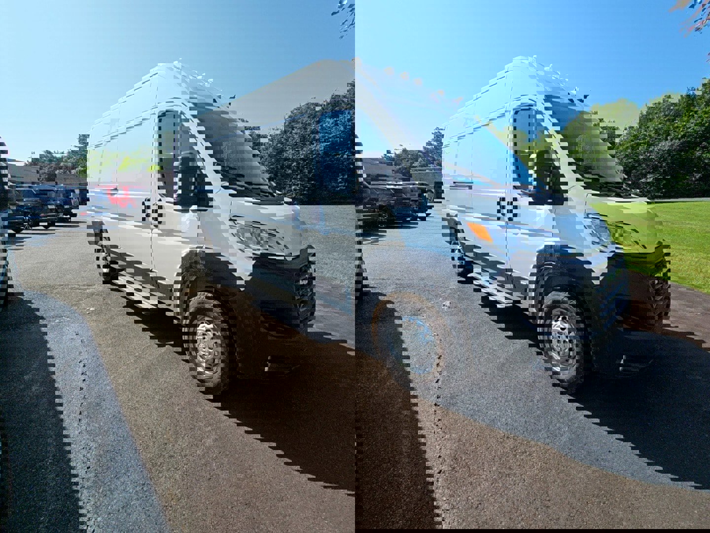 New 2025 RAM ProMaster 3500 w/ Convenience Group image 3