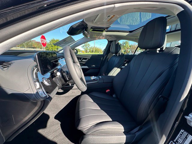 New 2027 Mercedes-Benz E 350 4MATIC Sedan image 16