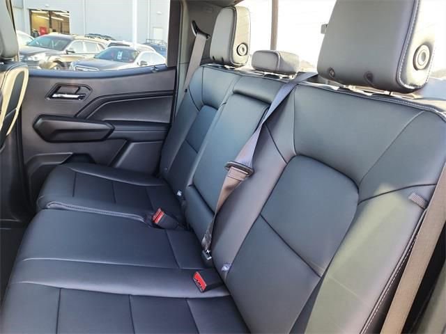 New 2026 GMC Canyon Elevation w/ Convenience Package image 16