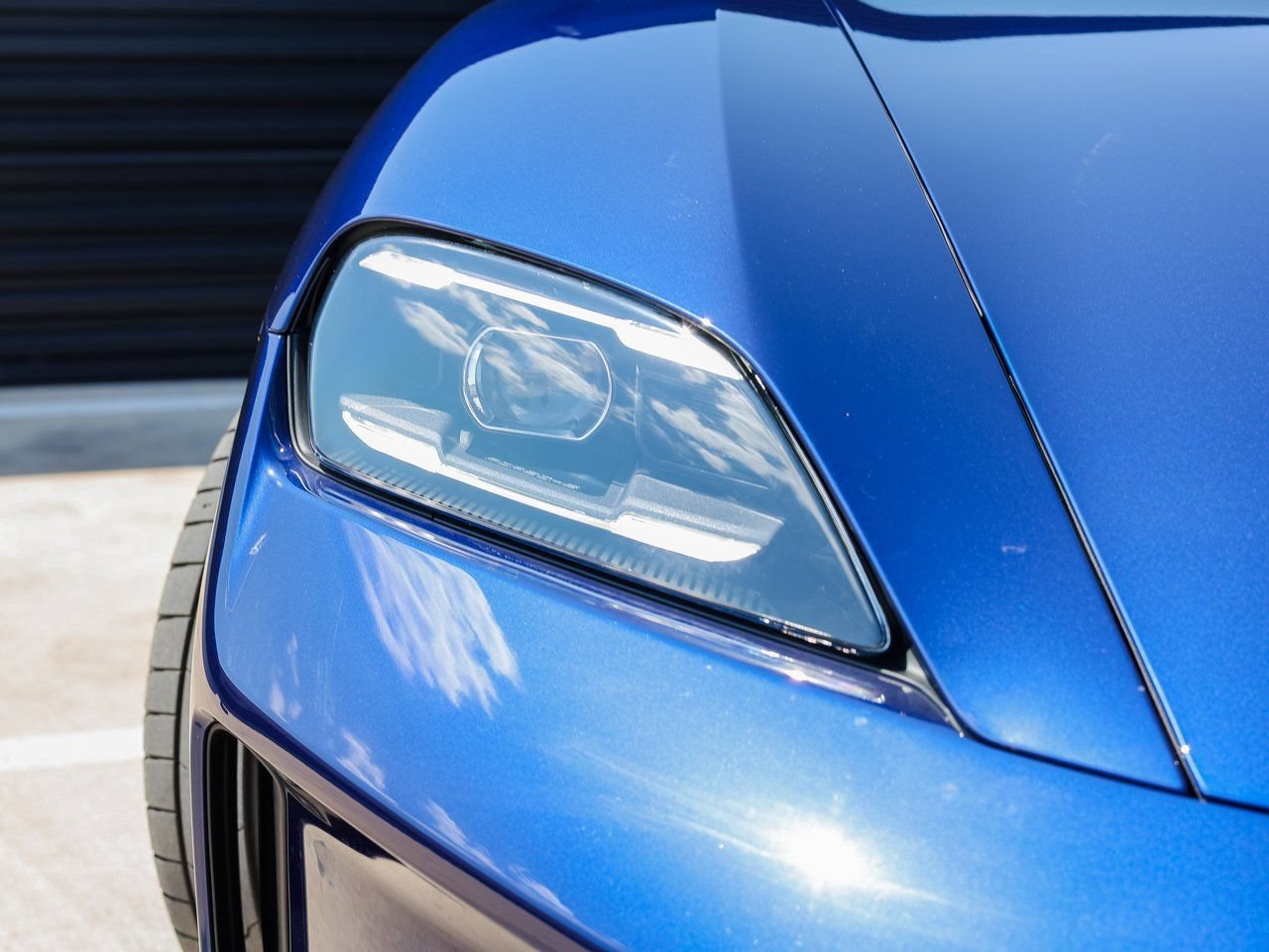 Used 2025 Porsche Taycan AWD/4WD image 13