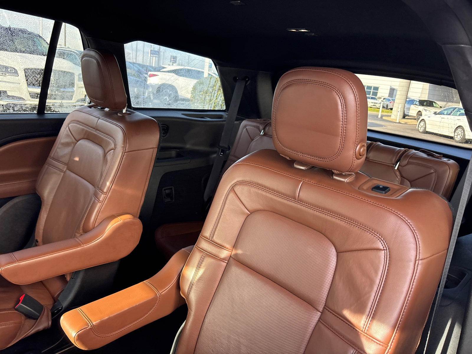 Used 2020 Lincoln Aviator Reserve image 25