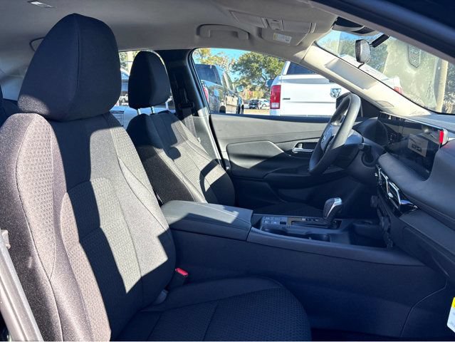 New 2026 Nissan Sentra SR w/ SR Premium Package FWD image 12