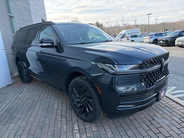 New 2026 Lincoln Navigator L Reserve w/ Jet Appearance Package image 1