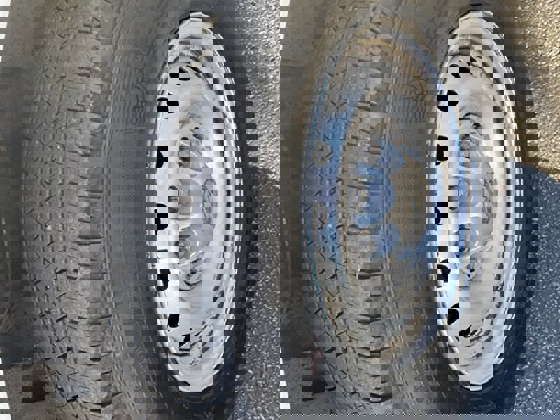 Used 2018 Nissan NV 1500 S w/ Rear Door Glass Package image 13