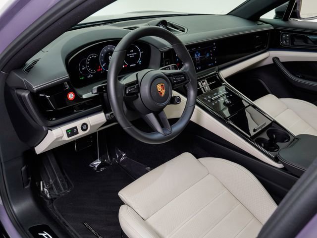 Certified 2025 Porsche Panamera 4 E-Hybrid AWD/4WD image 4