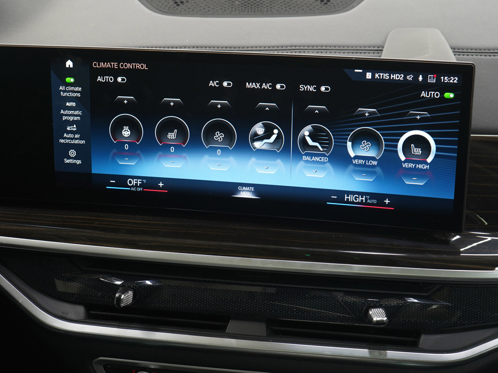 Used 2023 BMW X7 xDrive40i image 16