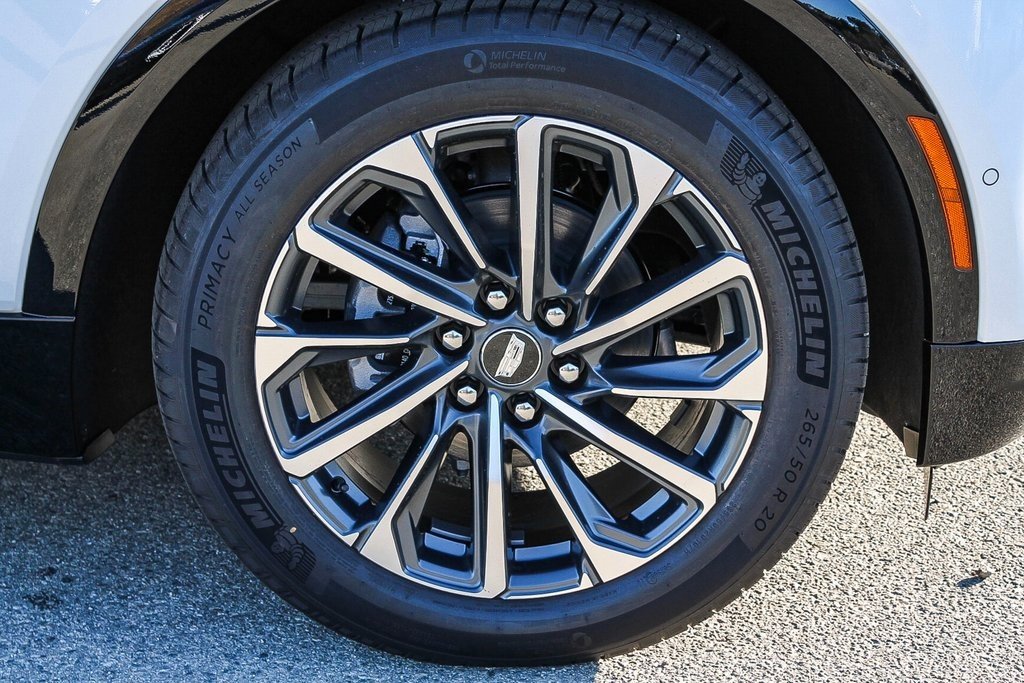 New 2025 Cadillac Lyriq Sport image 10