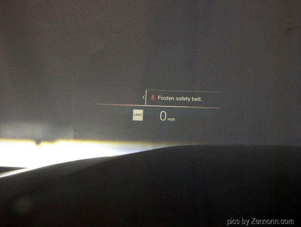 Used 2025 BMW 230i xDrive Coupe w/ Premium Package image 21