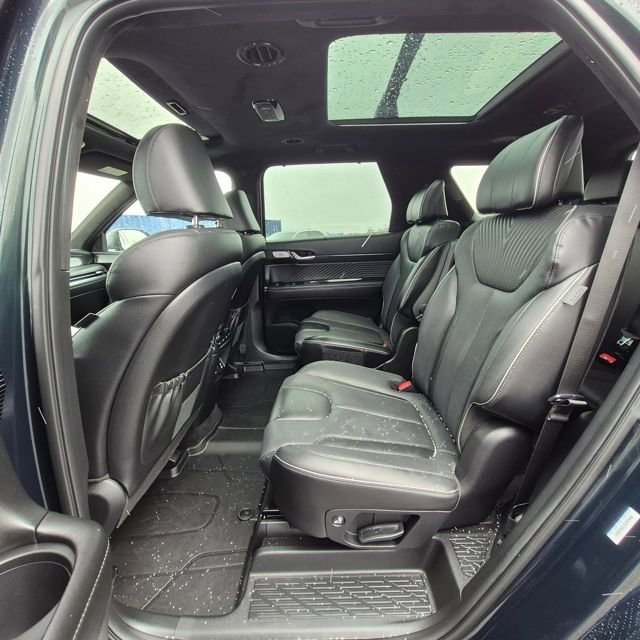 Used 2025 Hyundai Palisade Calligraphy AWD/4WD image 13