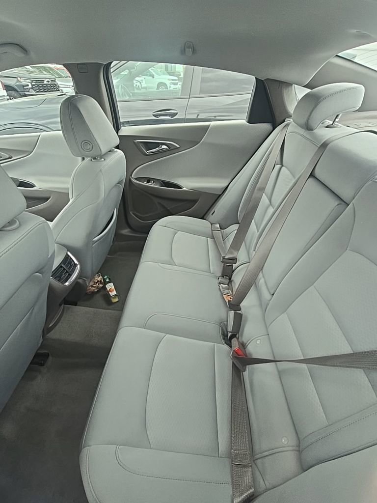 Used 2025 Chevrolet Malibu LT FWD image 5