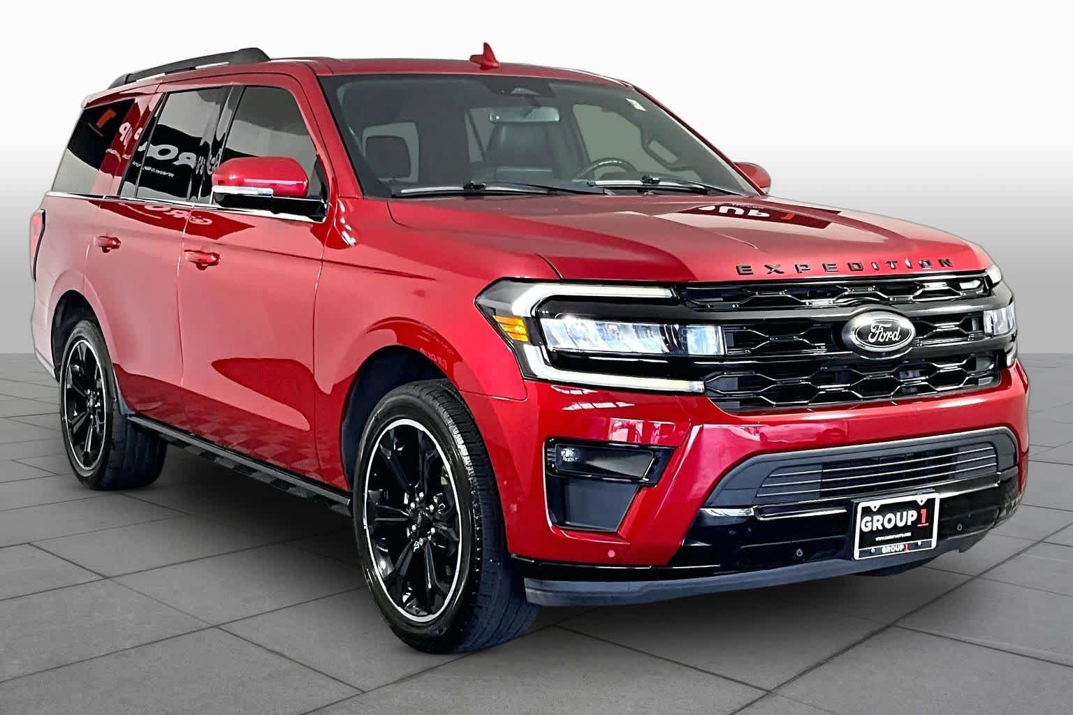 Used 2022 Ford Expedition Limited RWD image 3