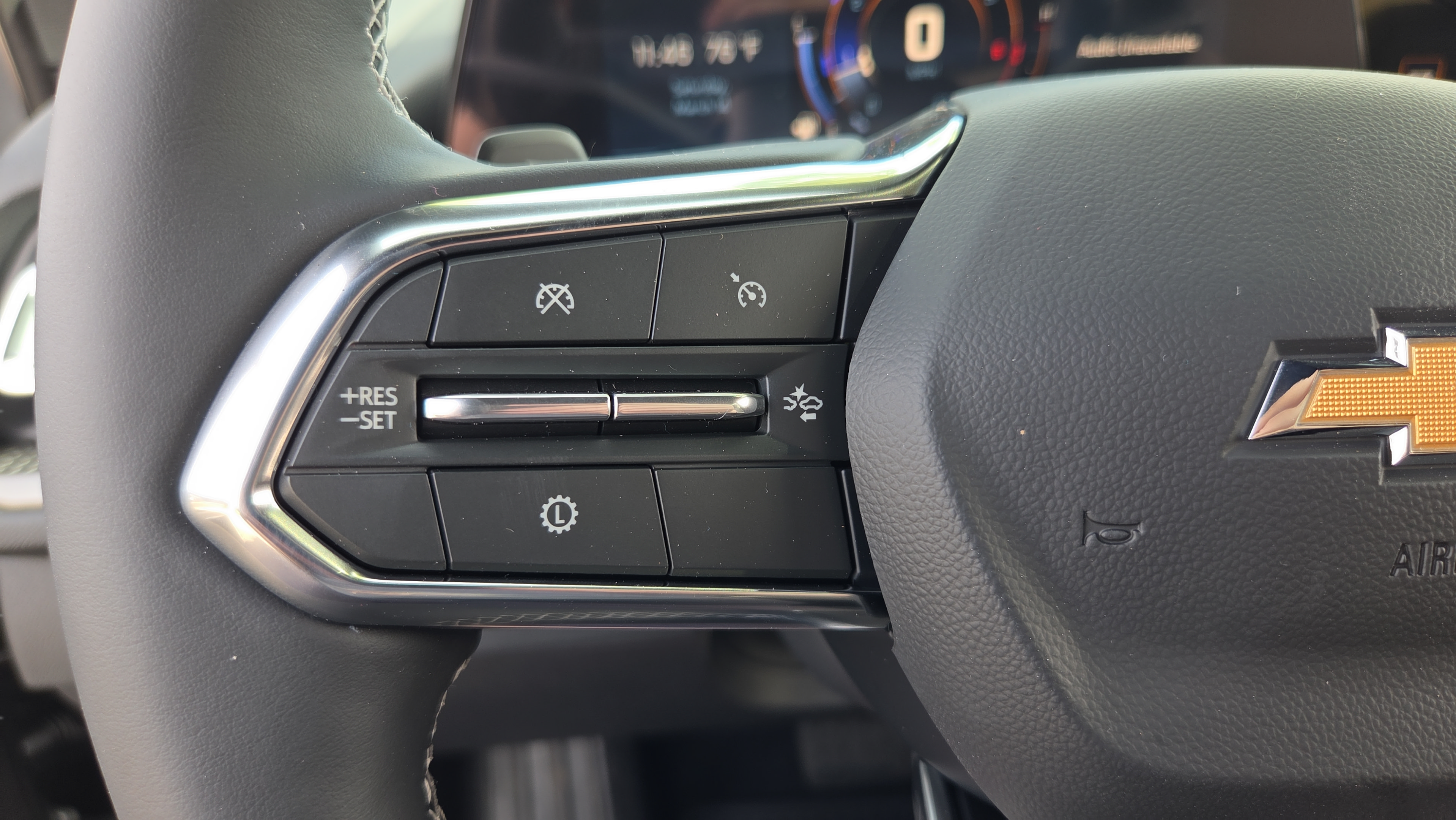 New 2026 Chevrolet Traverse LT w/ Driver Confidence Package FWD image 12