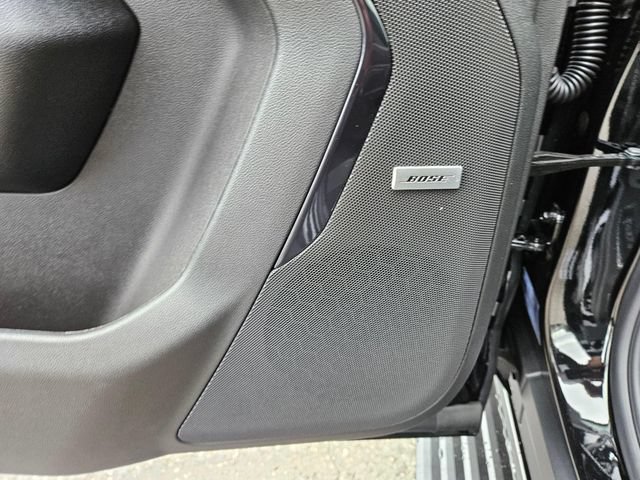 New 2026 GMC Yukon AT4 w/ AT4 Premium Plus Package AWD/4WD image 24
