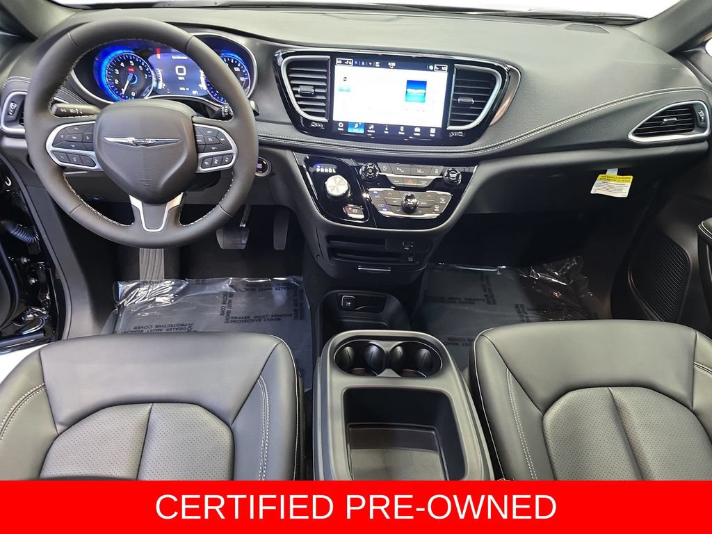 Used 2026 Chrysler Pacifica Select AWD/4WD image 9