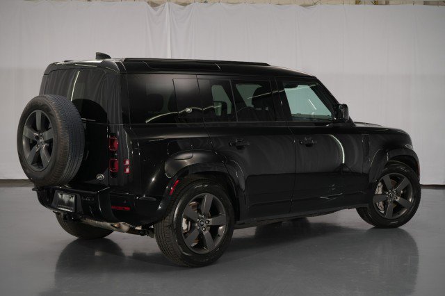 Used 2023 Land Rover Defender 110 X-Dynamic SE AWD/4WD image 12