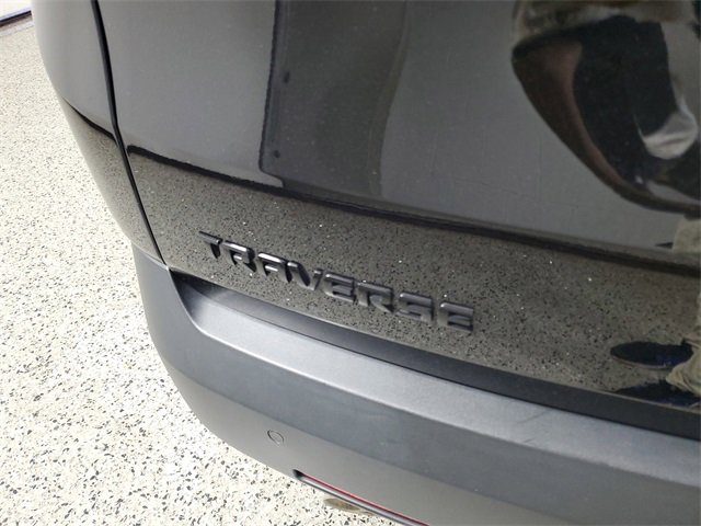 Used 2022 Chevrolet Traverse RS image 6