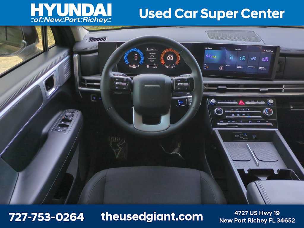 Used 2025 Hyundai Santa Fe SE FWD image 19