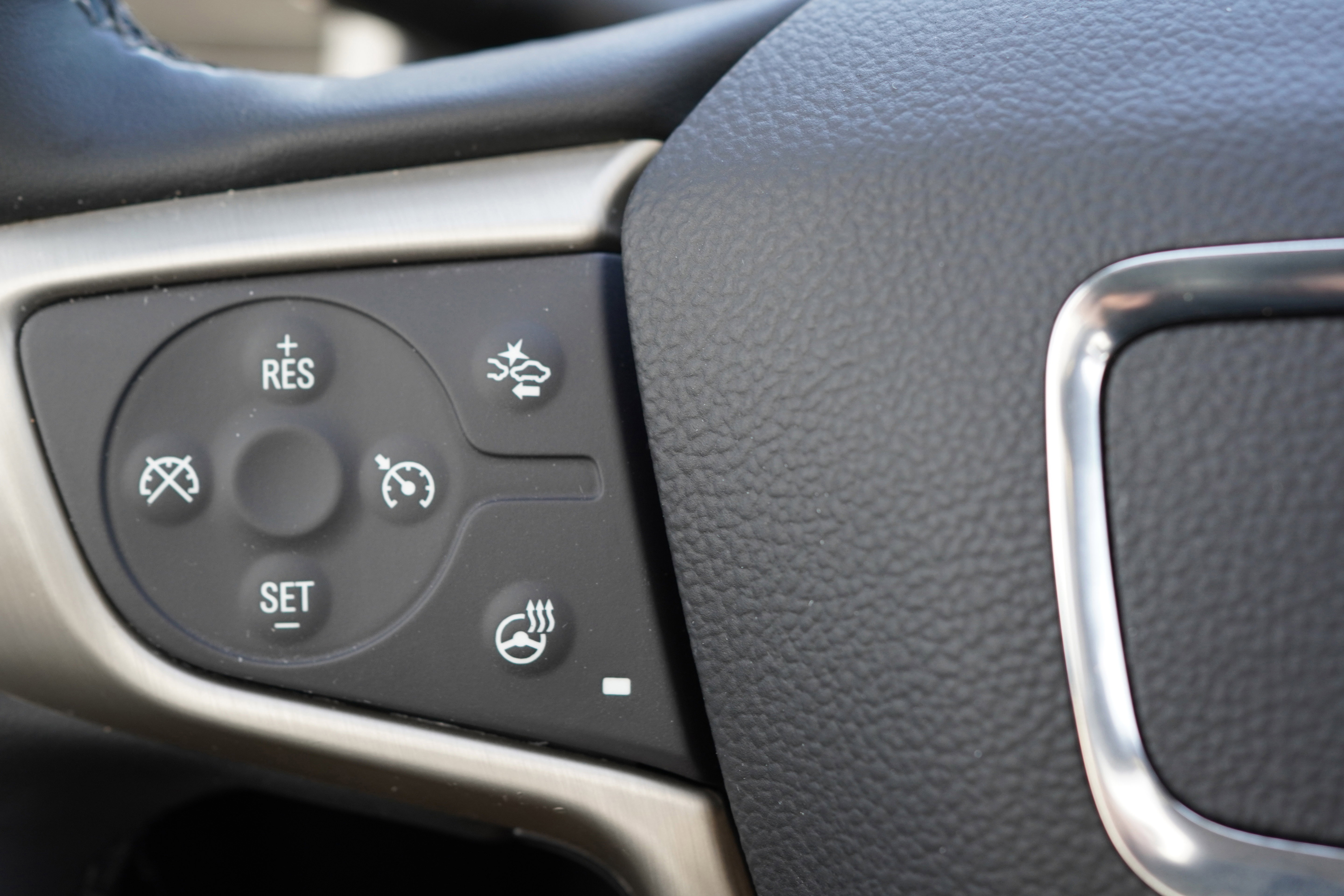 Used 2024 GMC Terrain Denali w/ Denali Premium Package image 36