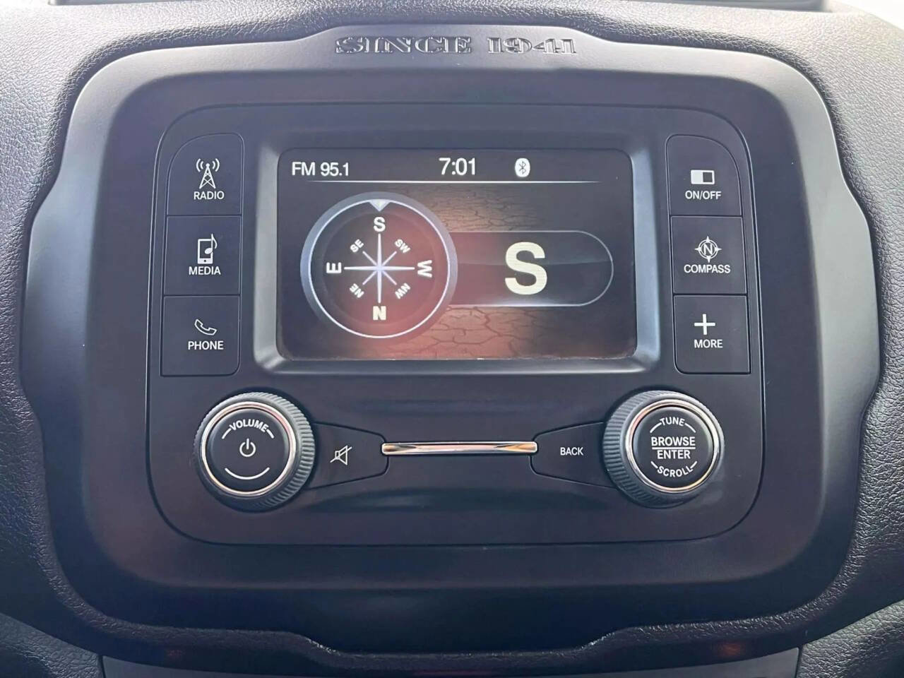 Used 2015 Jeep Renegade Trailhawk w/ Safety & Security Group I image 29