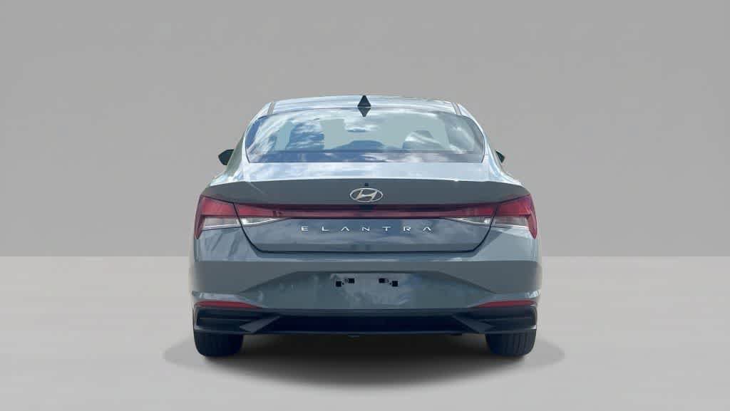 Used 2023 Hyundai Elantra SEL w/ Convenience Package FWD image 7