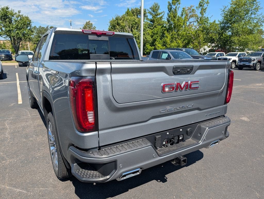 New 2026 GMC Sierra 1500 Denali w/ Denali Reserve Package AWD/4WD image 6