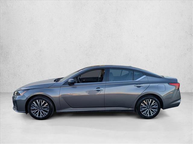 Used 2024 Nissan Altima 2.5 SV image 8