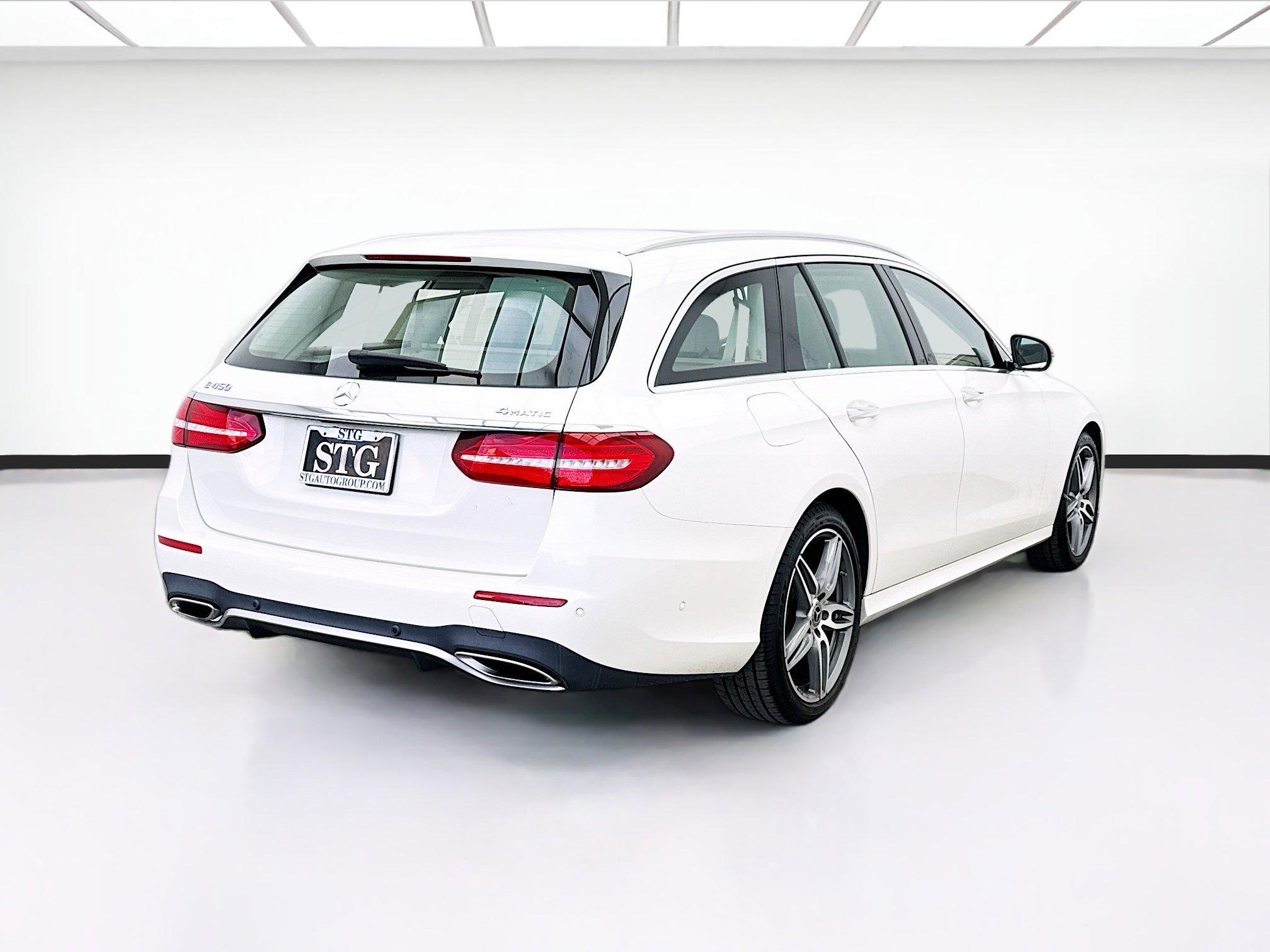 Used 2019 Mercedes-Benz E 450 4MATIC Wagon image 4