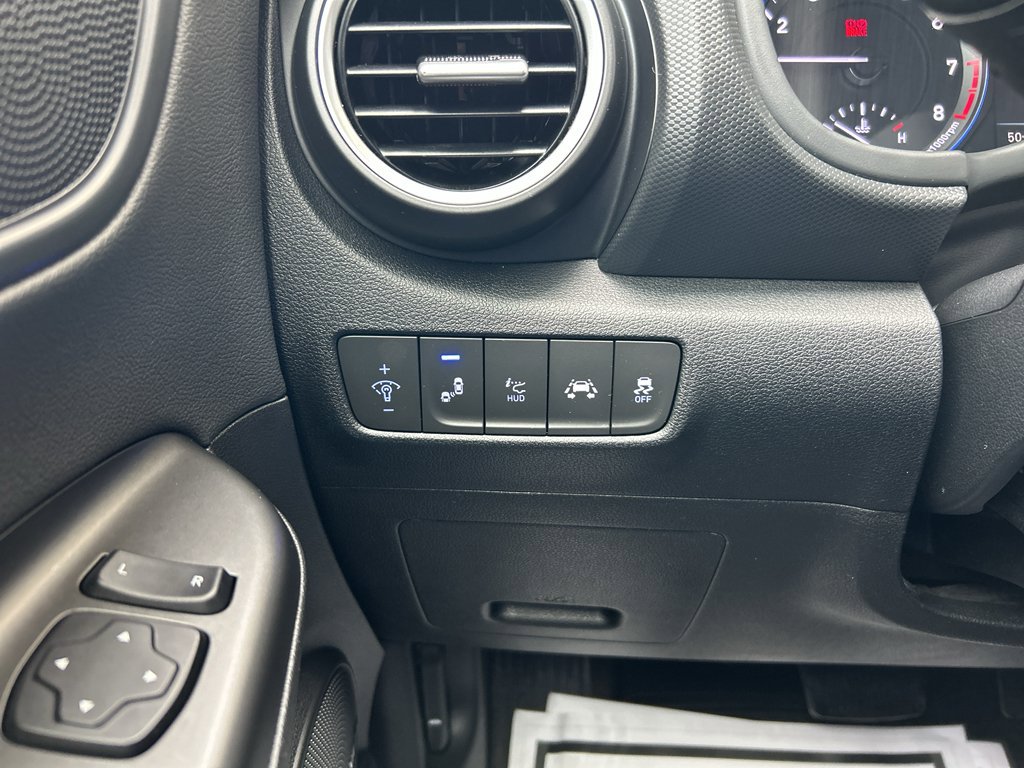 Used 2018 Hyundai Kona Ultimate AWD/4WD image 26