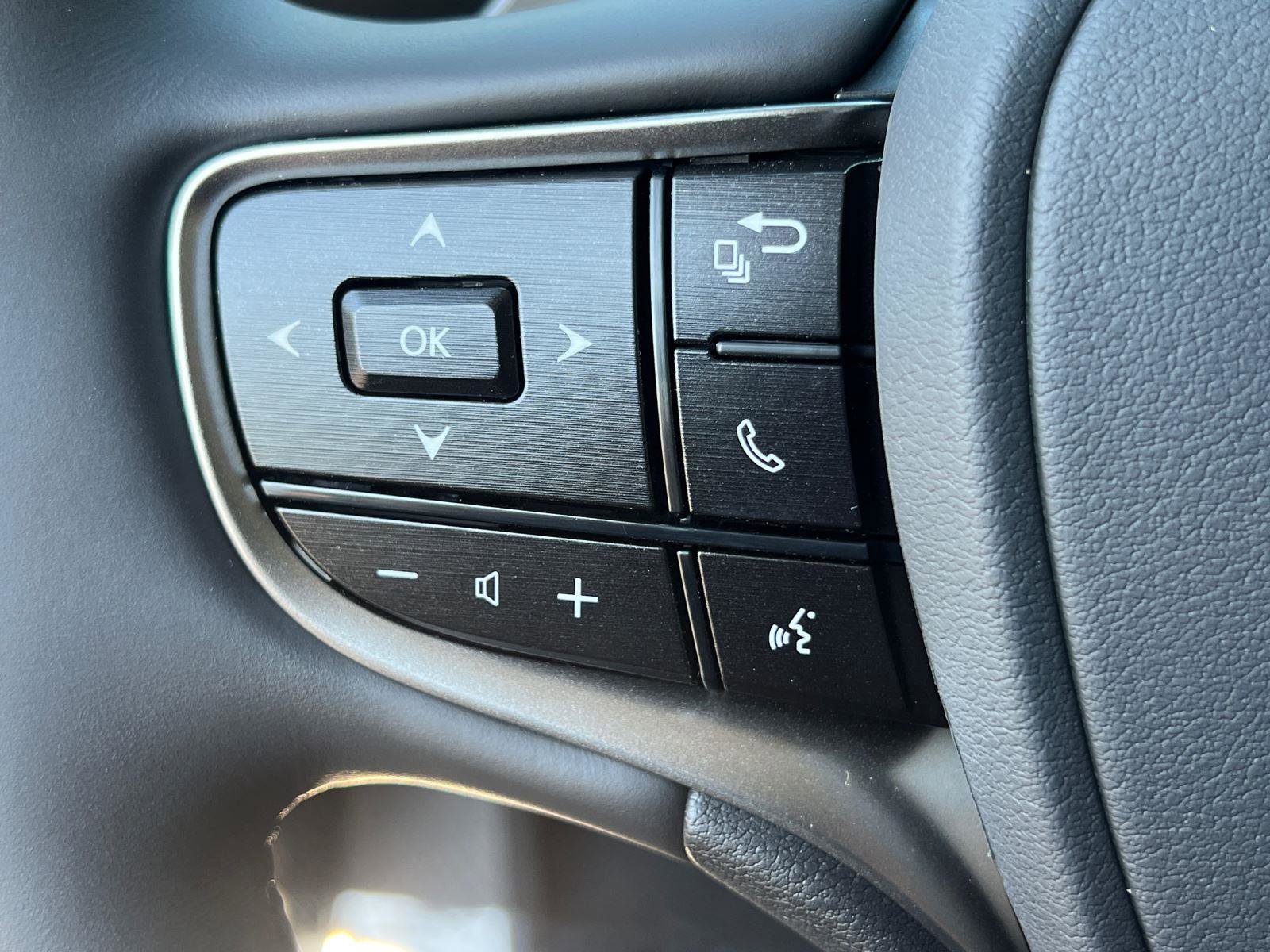 New 2025 Lexus ES 350 w/ Premium Package image 19