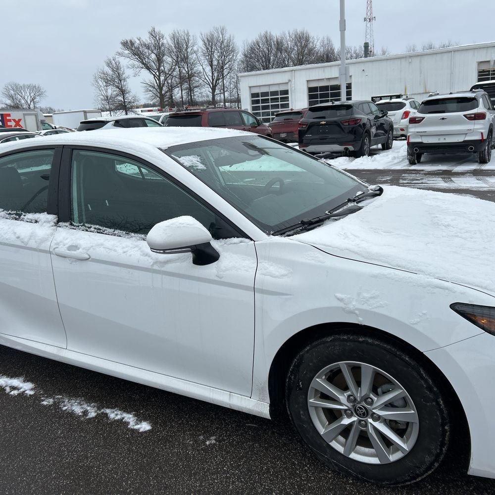 Used 2025 Toyota Camry LE image 21