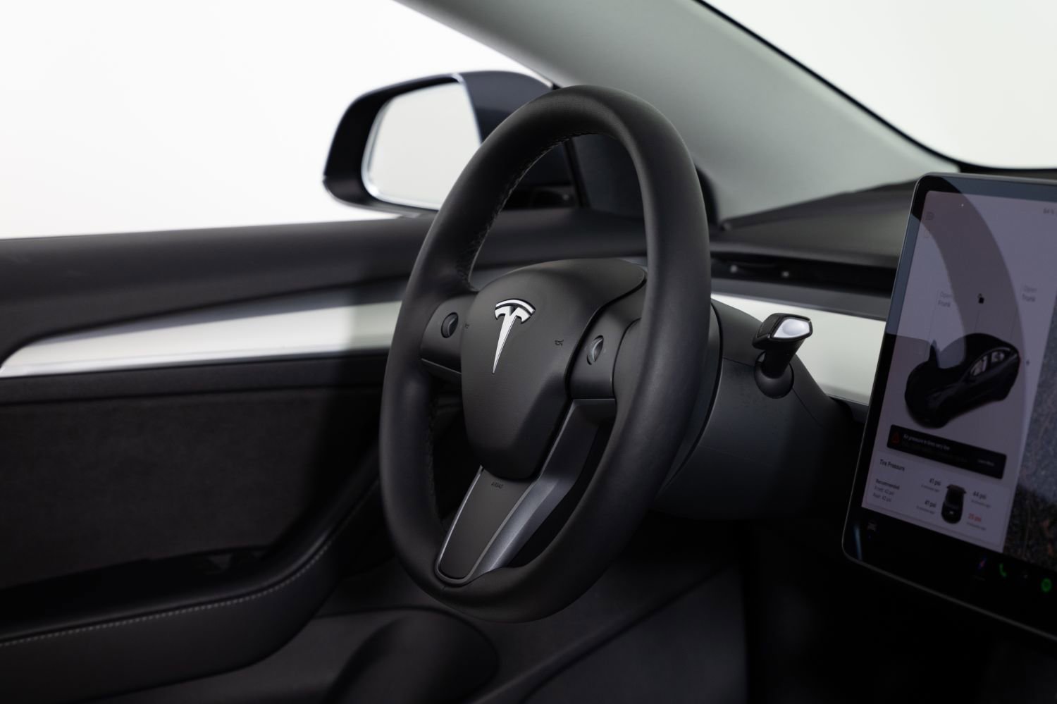Used 2021 Tesla Model 3 Performance image 24