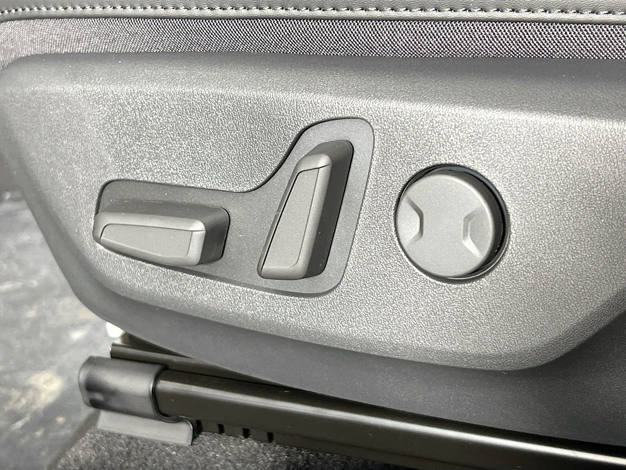 New 2025 Kia Niro EX image 4